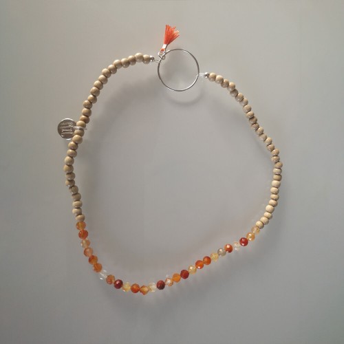 Le bracelet est porté avec de la Serpentine 2